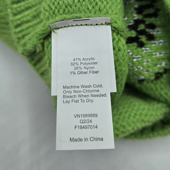 Alien Planet Beanie and Mittens Costume Set Green - Picture 4 of 6